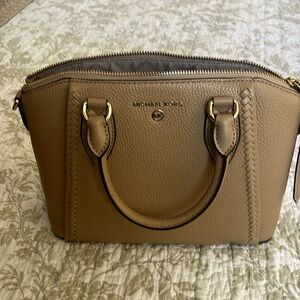 Beautiful MK satchel